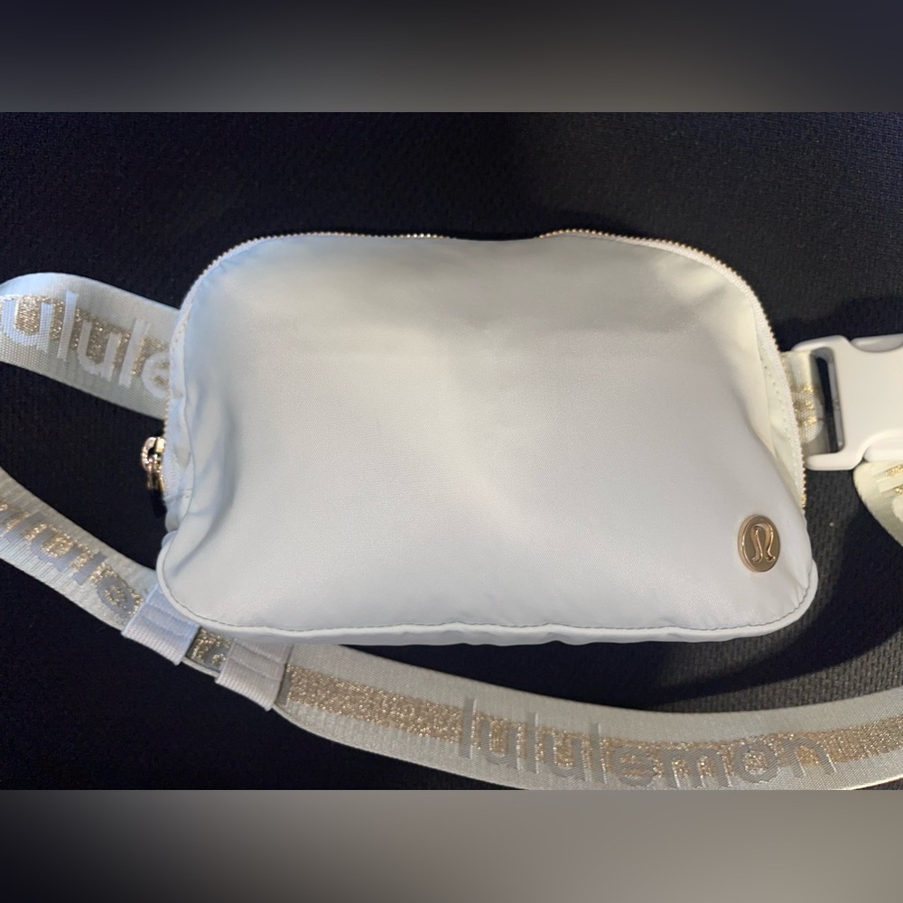 lululemon athletica 1L wordmark belt bag Crossbody